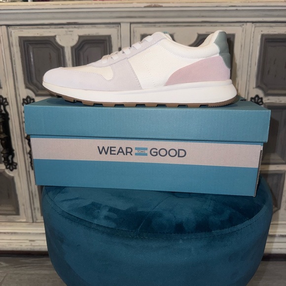 NIB TOM'S Women's
TRVL LITE Retro Lace Up Sneakers Size 9 - Picture 6 of 8